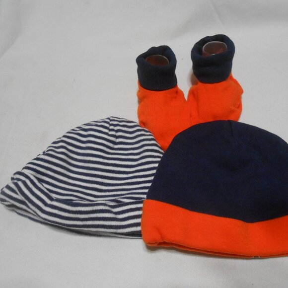 NFL CHICAGO BEARS BABY BEANIE STOCKING HATS & MATCHING BOOTIES SIZE 0-9 MONTHS - Picture 2 of 9